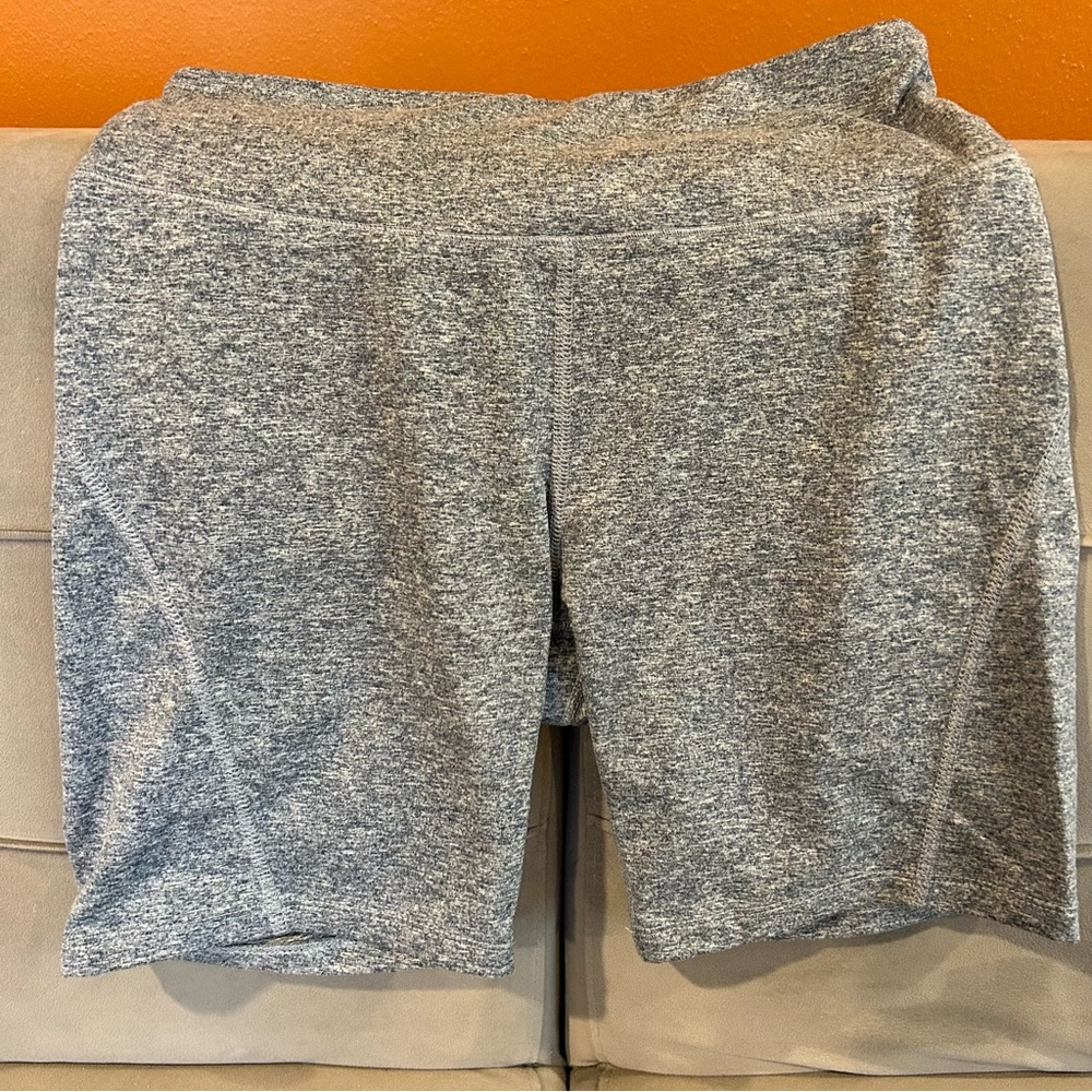 Zobha - bike shorts  - size Medium